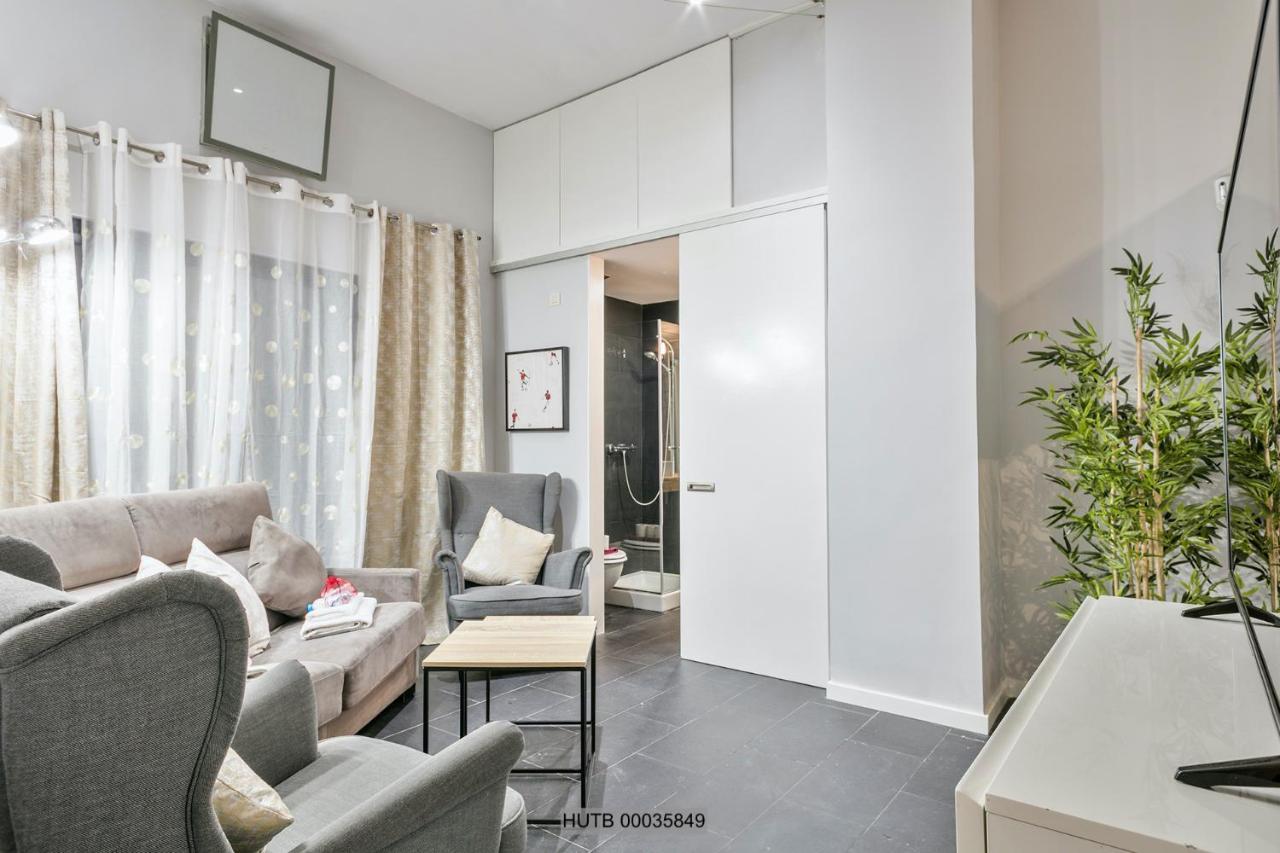 Ferienwohnung Alcam Les Corts Barcelona Exterior foto
