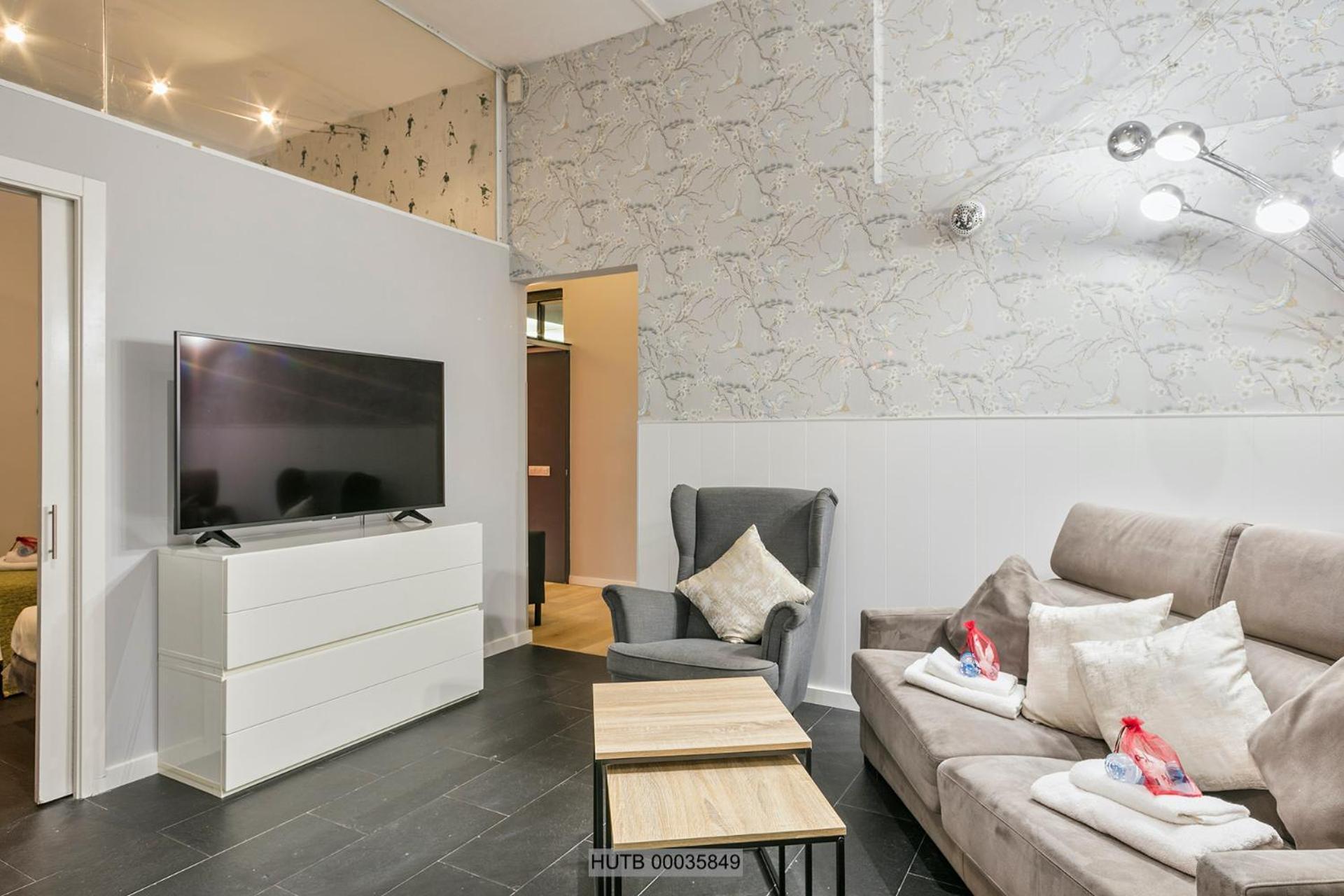 Ferienwohnung Alcam Les Corts Barcelona Exterior foto